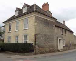 Riverside House Lechlade