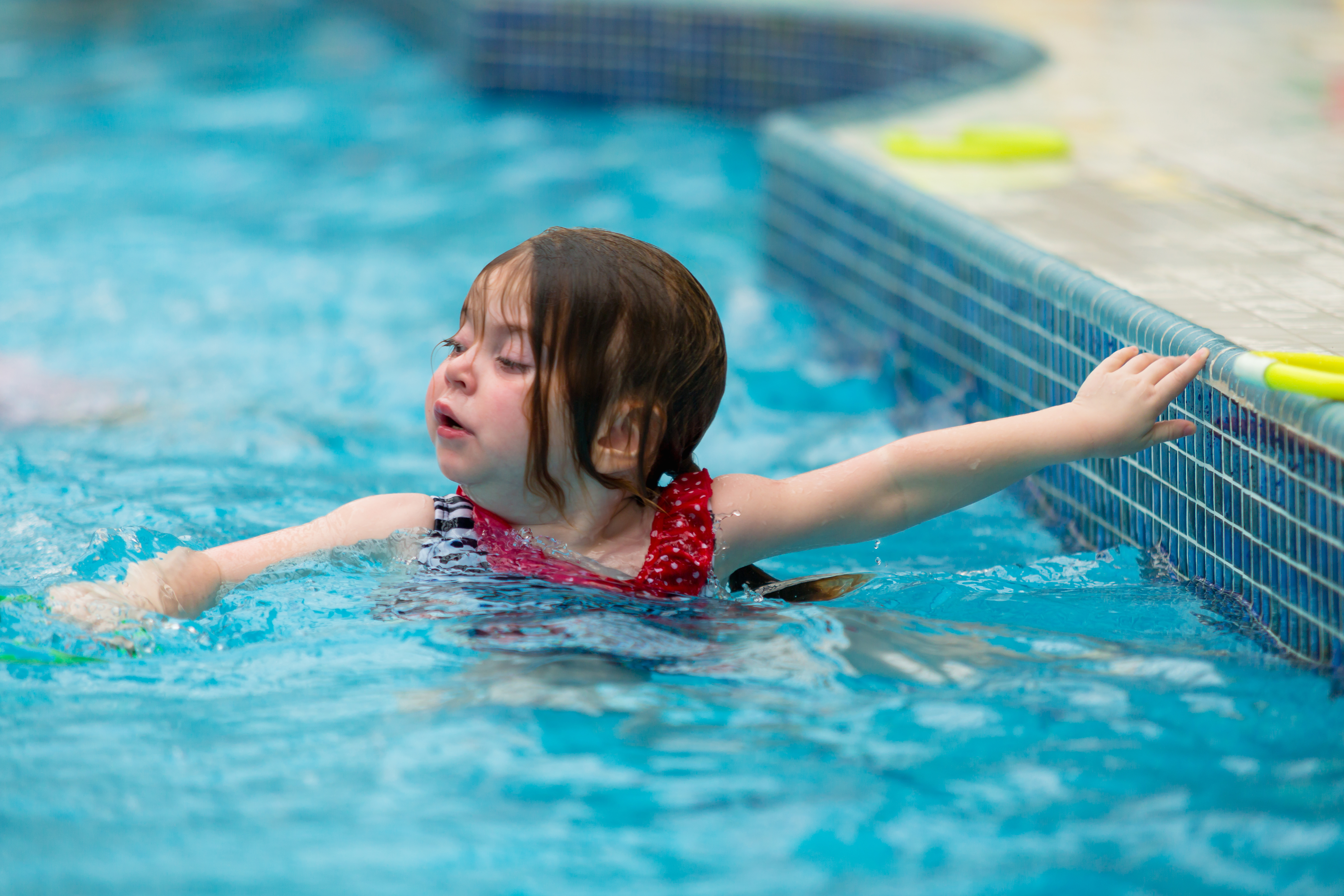 Pre-School Swimming Lessons (Child Pushing from the Side)