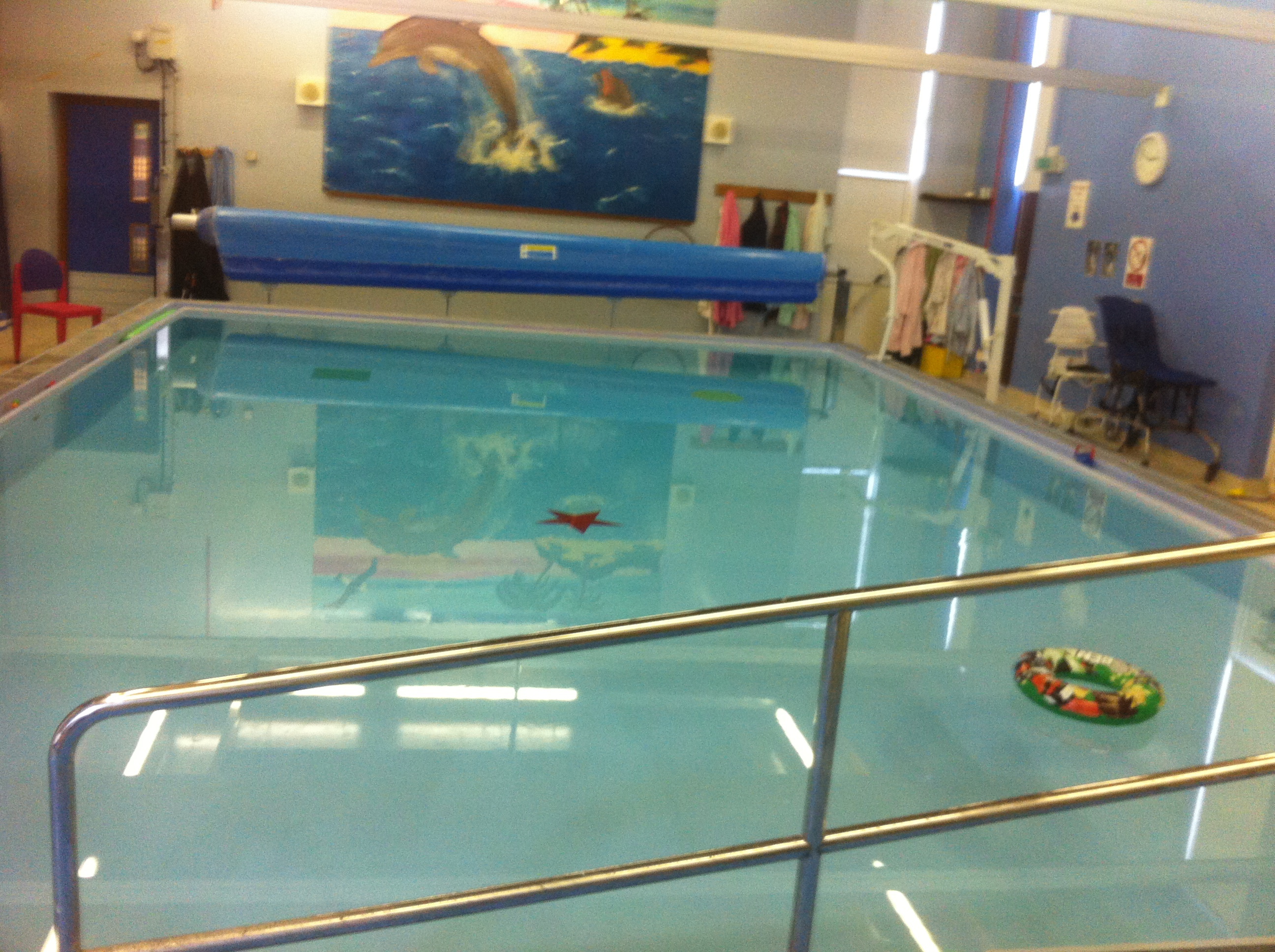 Heatherwood School Swimming Pool, Doncaster.JPG
