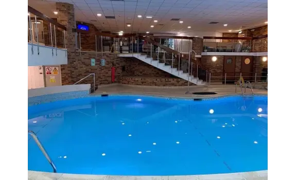 Grand Hotel Pool Image