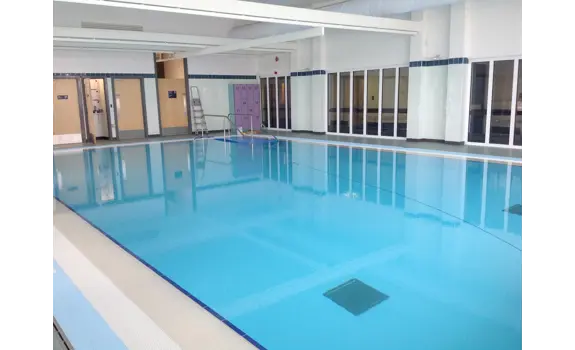 Meadowside Pool Woodchurch