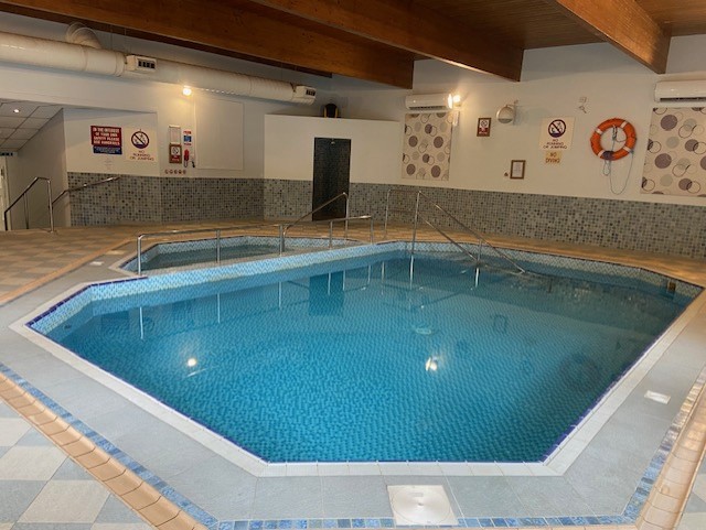 Holiday Inn Newport Photo